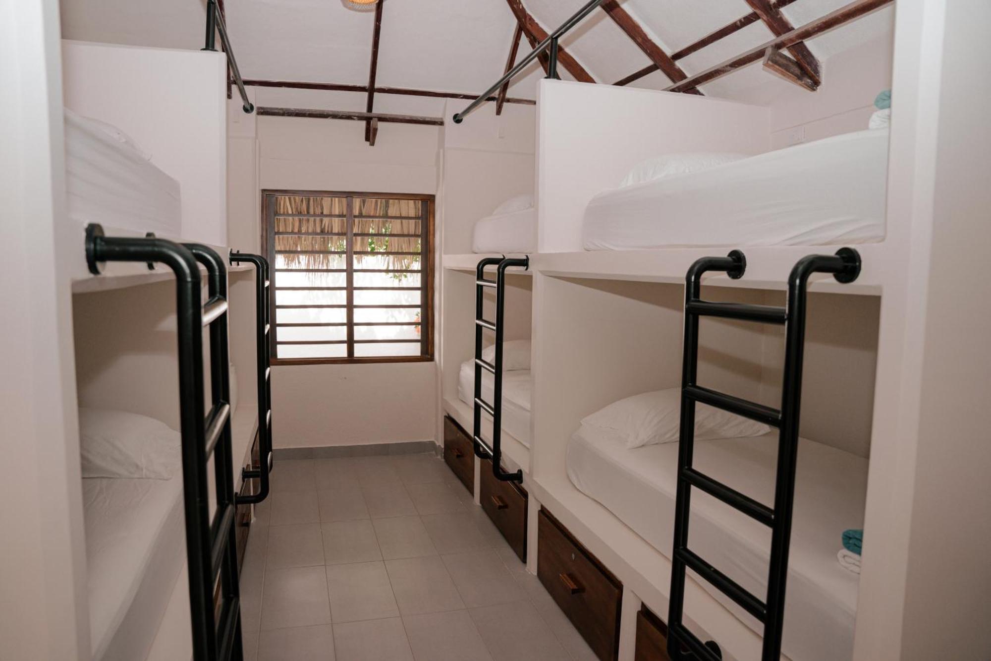 Hukumeizi Hotel Palomino Zimmer foto